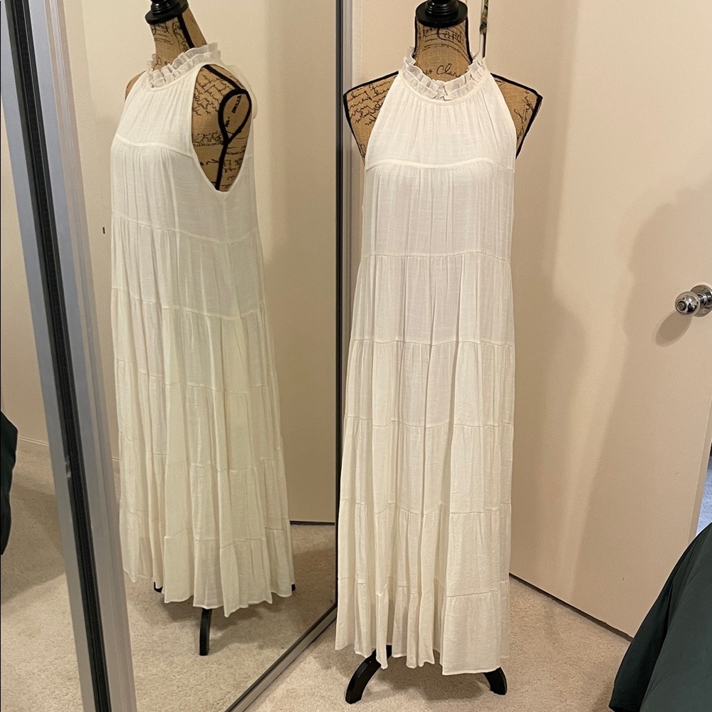 Entro Cream Halter Maxi Dress